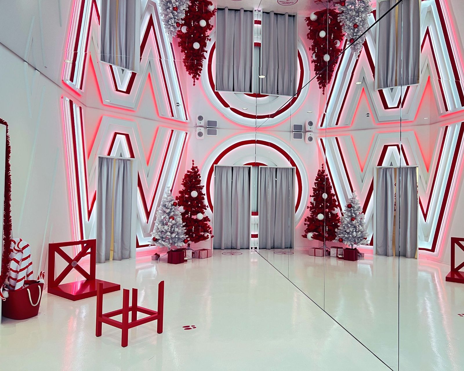 Wow Museum Room For Illusions Munich